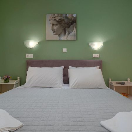 Julia Hotel Fourka Luaran gambar